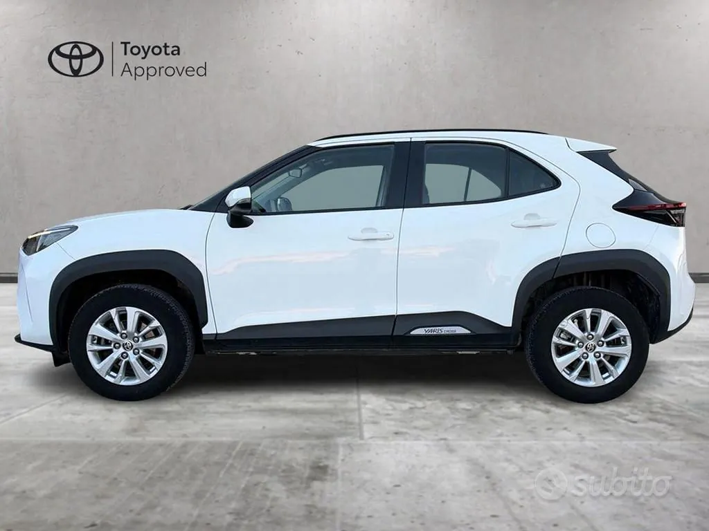 Toyota Yaris Cross 2023 photo 3