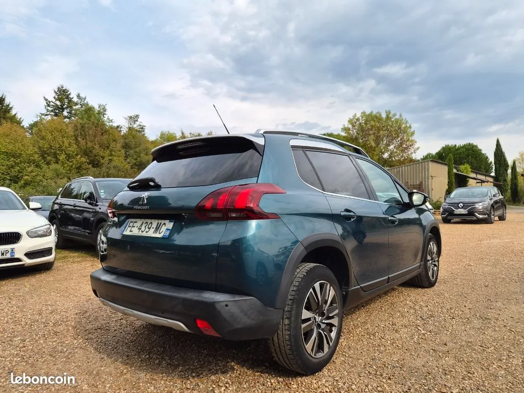 Peugeot 2008 2019 photo 4