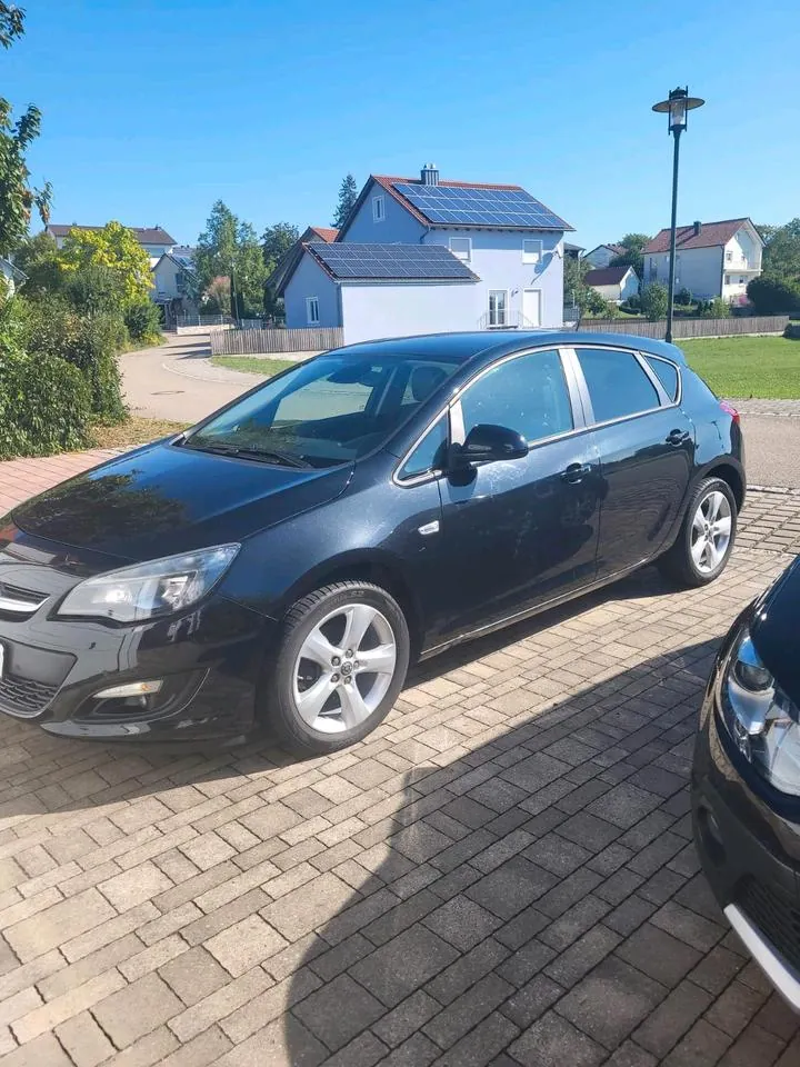 Opel Astra J