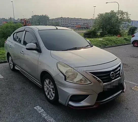 Nissan Almera