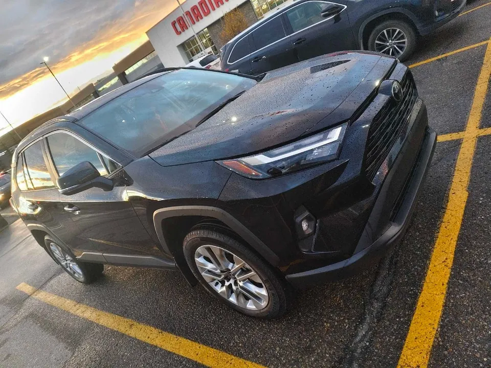 Toyota Rav4 2025 photo 2