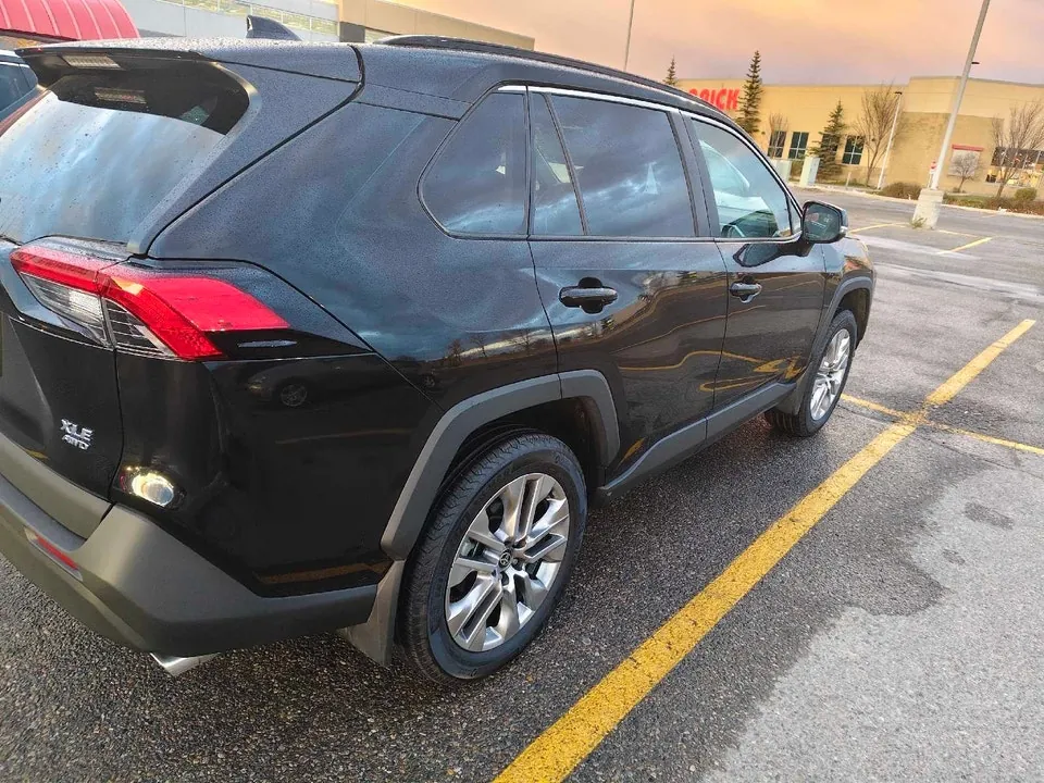 Toyota Rav4 2025 photo 3