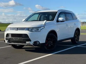 Mitsubishi Outlander 2014 photo 2