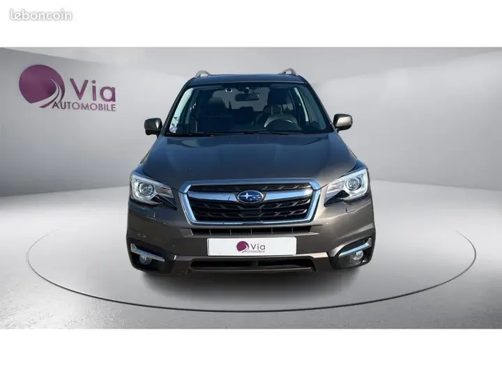 Subaru Forester 2018 photo 2
