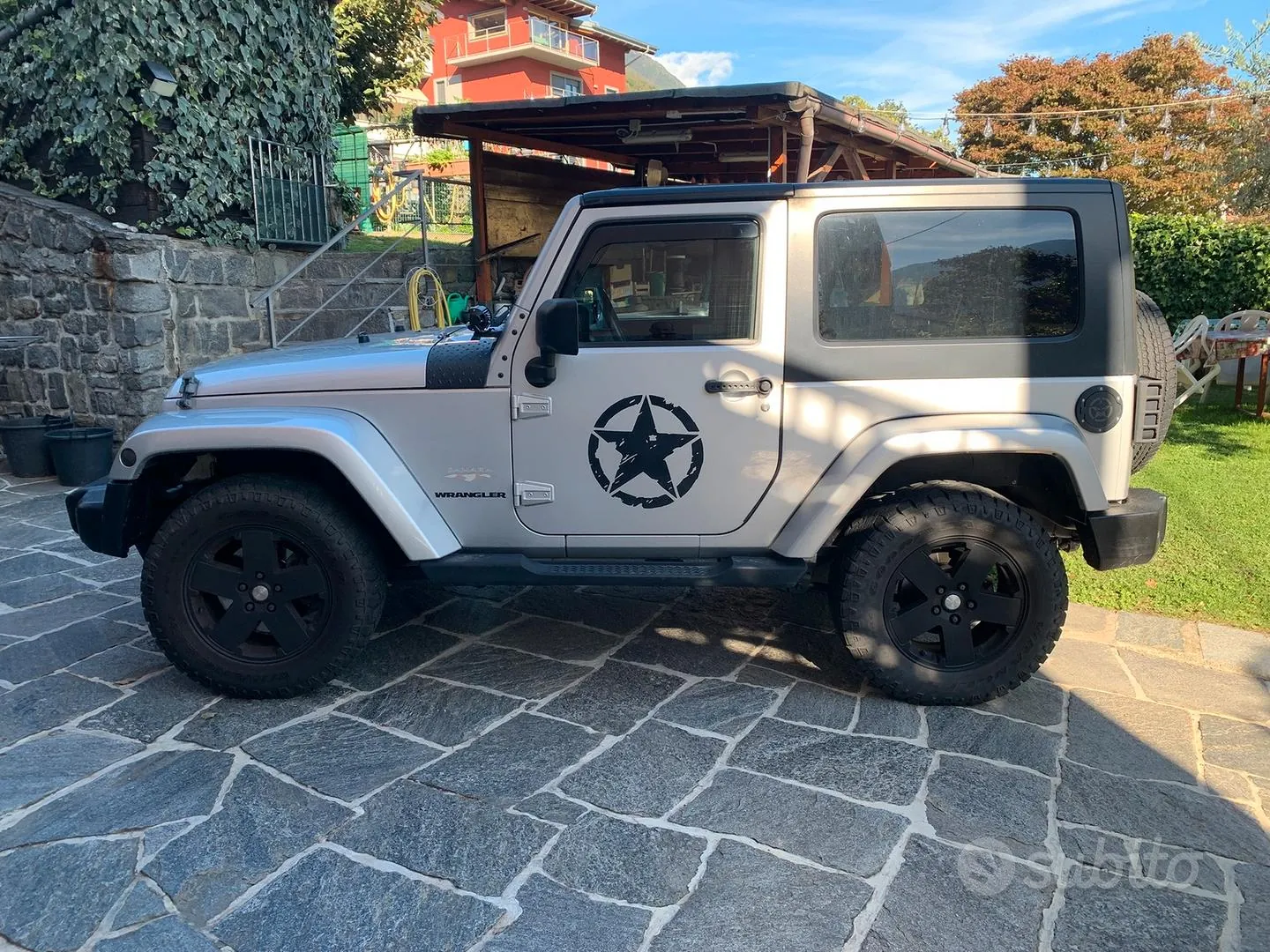 Jeep Wrangler 2010 photo 2