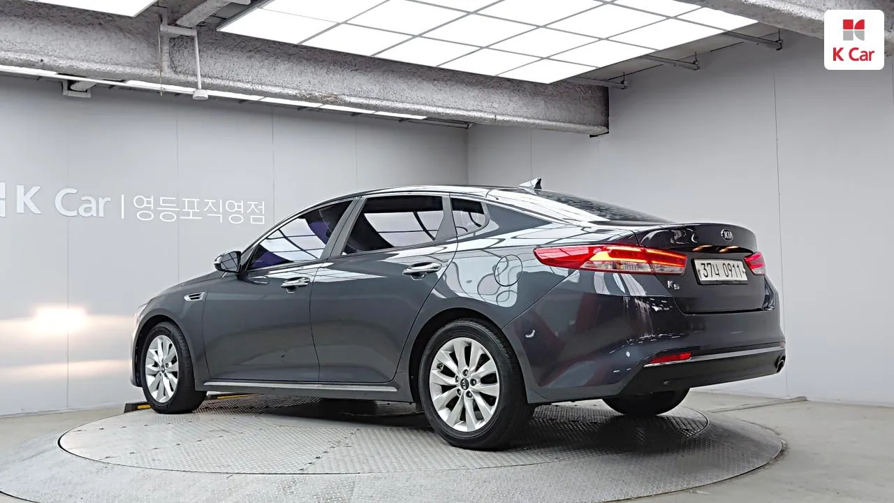 Kia K5 2016 photo 2