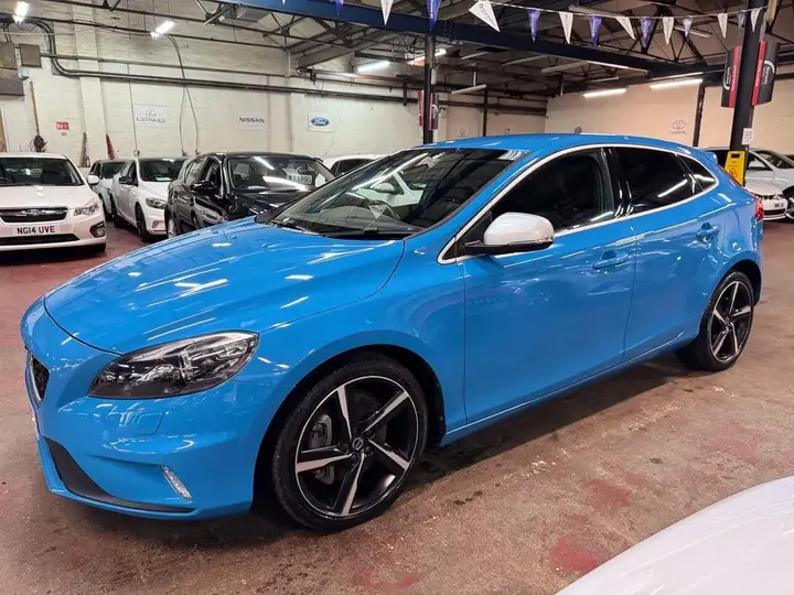 Volvo V40 2016 photo 3