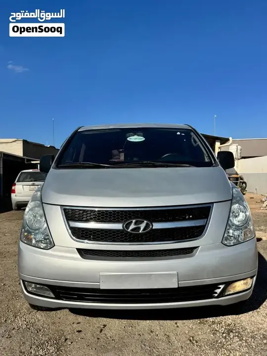 Hyundai H1 2011 photo 5