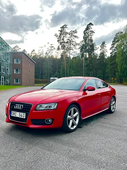 Audi A5 2010 photo 2