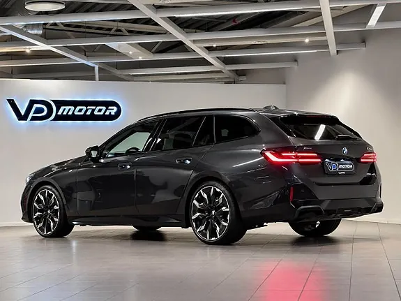 BMW 540D 2025 photo 3