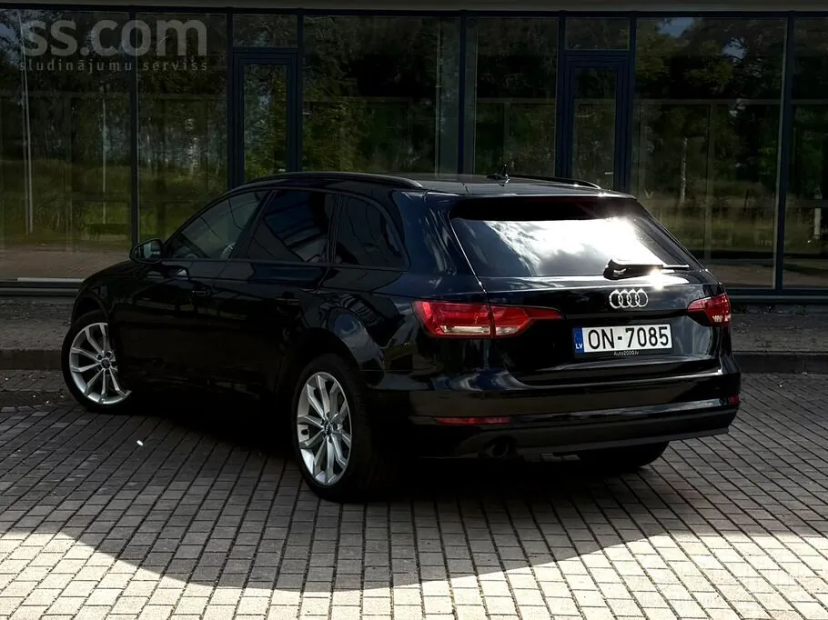 Audi A4 2018 photo 5