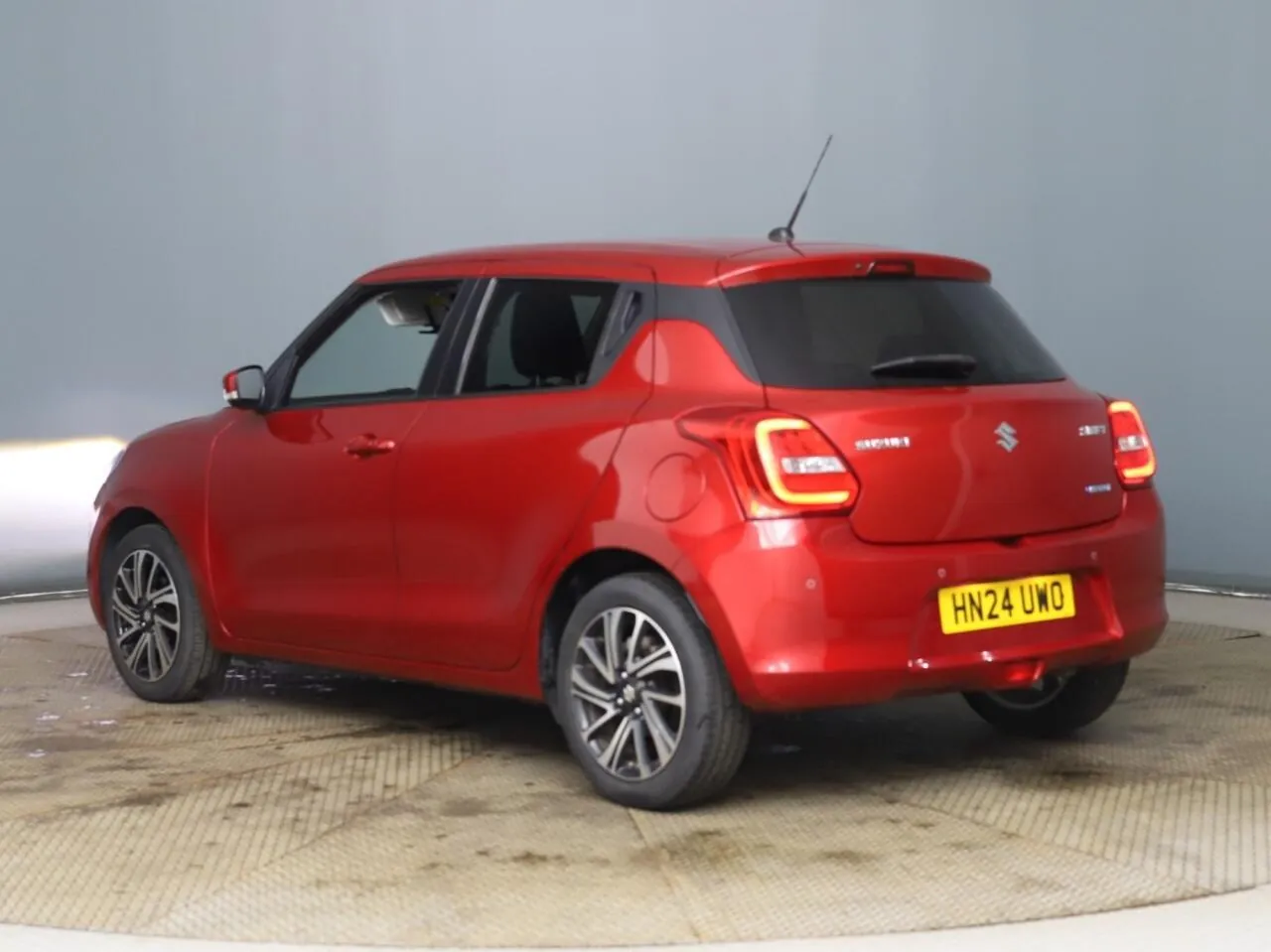 Suzuki Swift 2024 photo 5