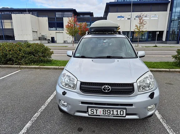 Toyota Rav4 2004 photo 2