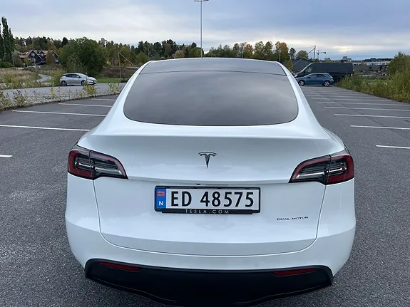 Tesla Model Y 2021 photo 3