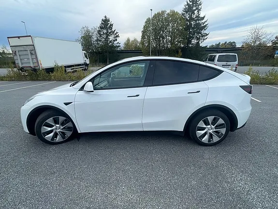 Tesla Model Y 2021 photo 5