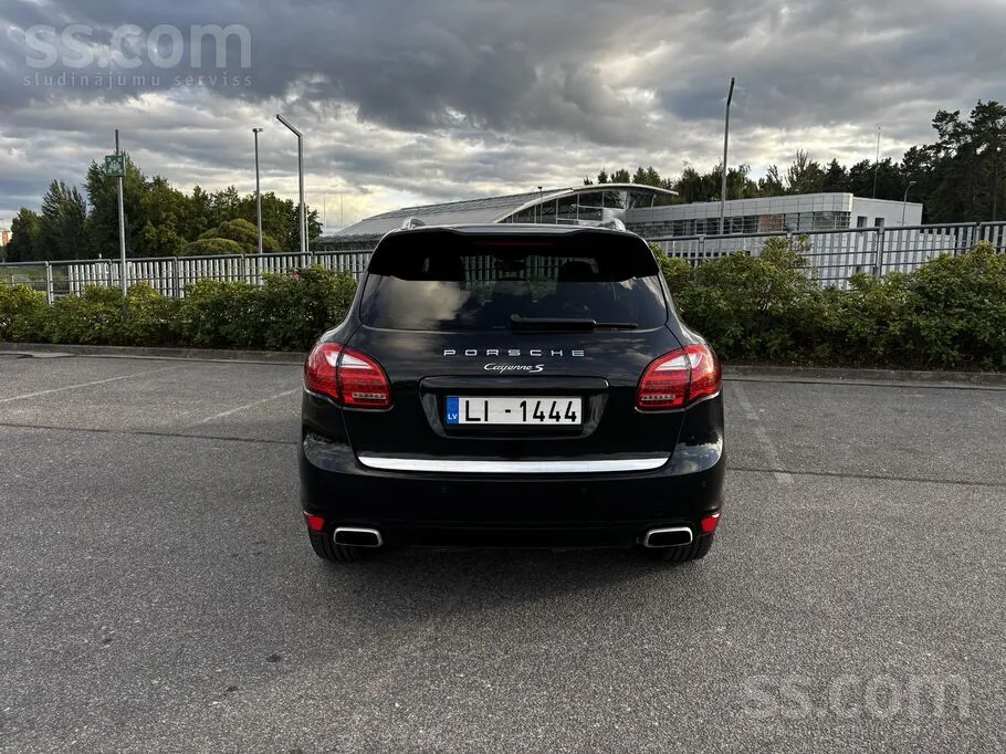 Porsche Cayenne 2013 photo 5