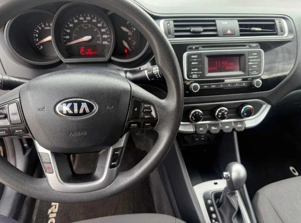 Kia Rio 2016 photo 5