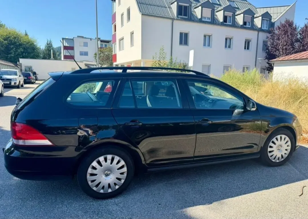 Volkswagen Golf 2009 photo 2