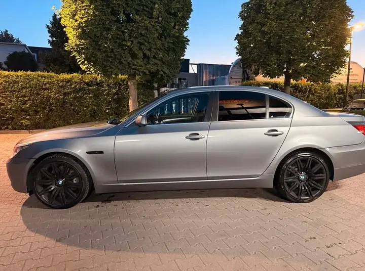 BMW E60