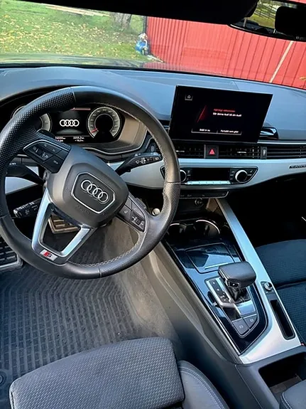 Audi A4 2022 photo 5