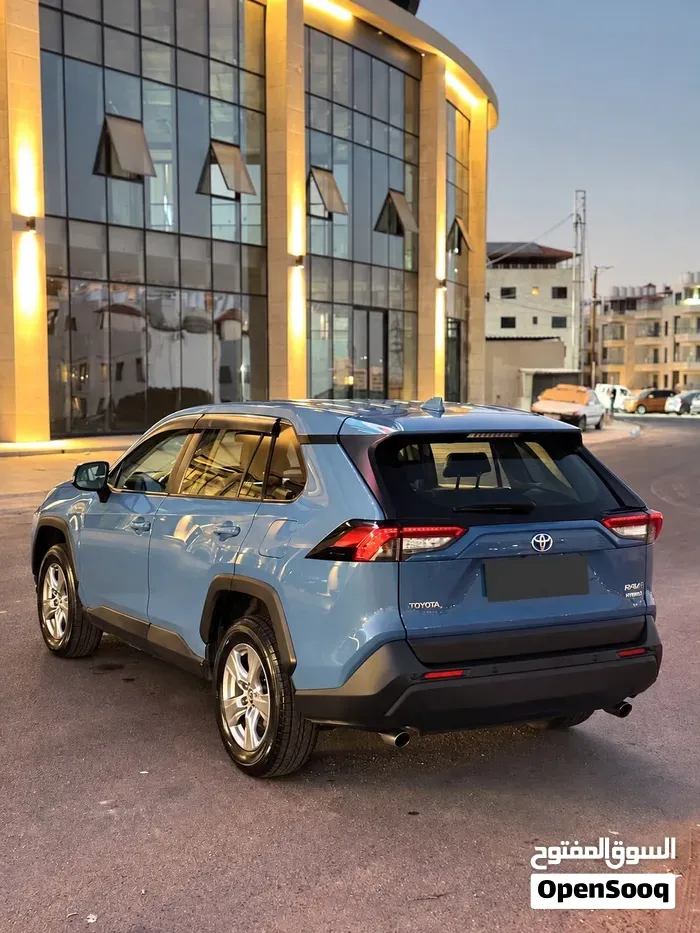 Toyota Rav 4 2022 photo 2