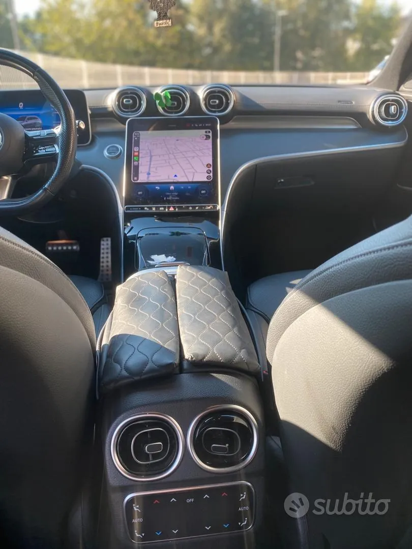 Mercedes-Benz C 2024 photo 3