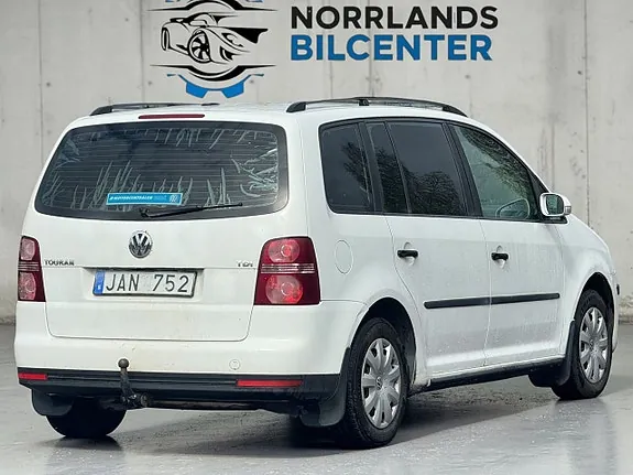 Volkswagen Touran 2009 photo 4