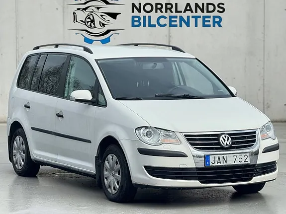 Volkswagen Touran 2009 photo 2