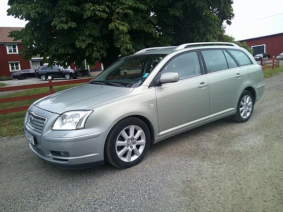 Toyota Avensis 2005 photo 3