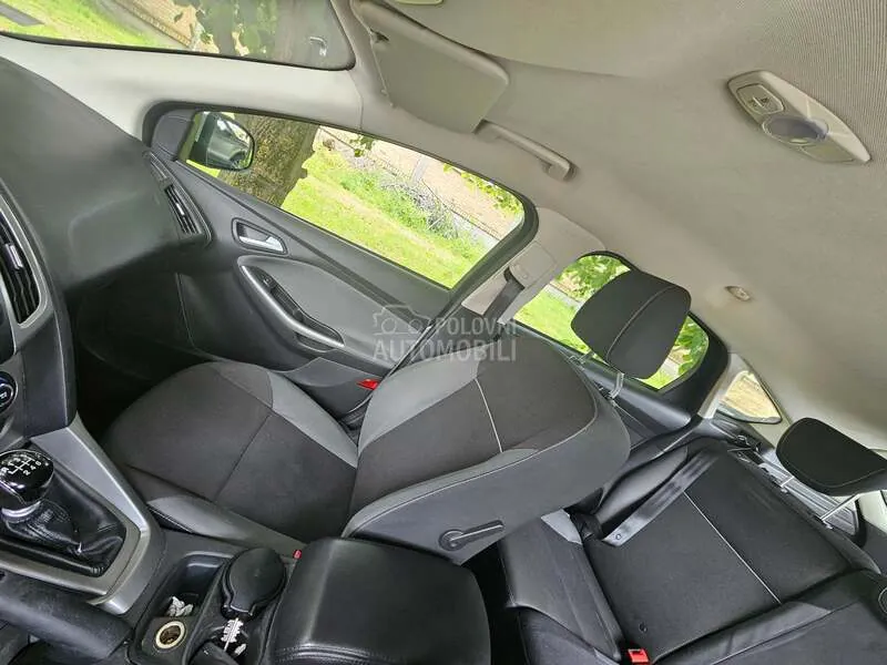Ford Focus 2014 photo 3