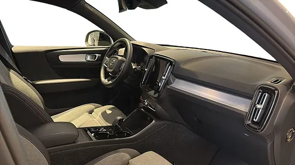 Volvo Xc40 2025 photo 5