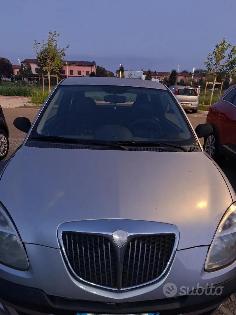 Lancia Ypsilon 2006 photo 4