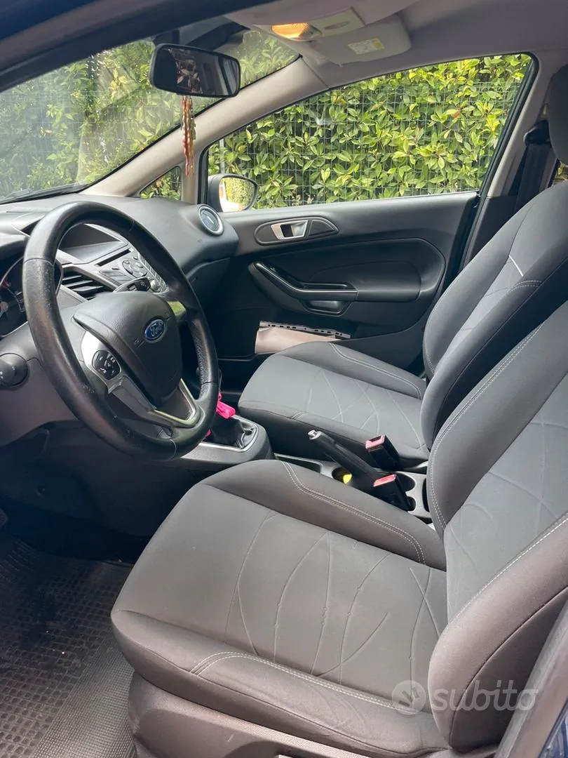 Ford Fiesta 2015 photo 5