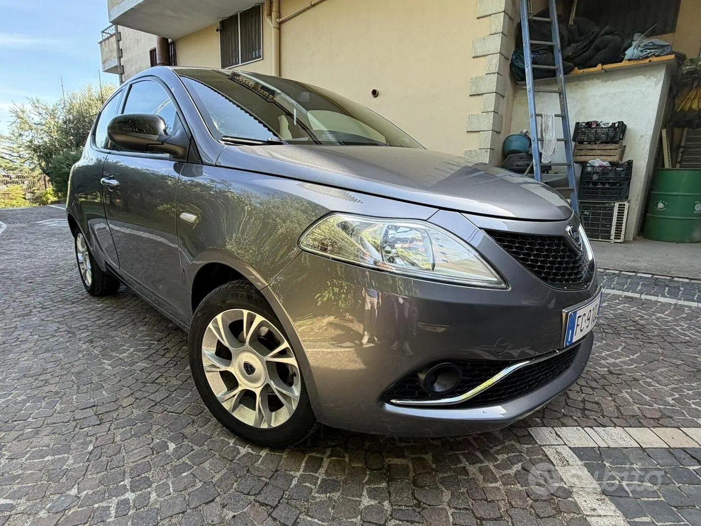 Lancia Ypsilon