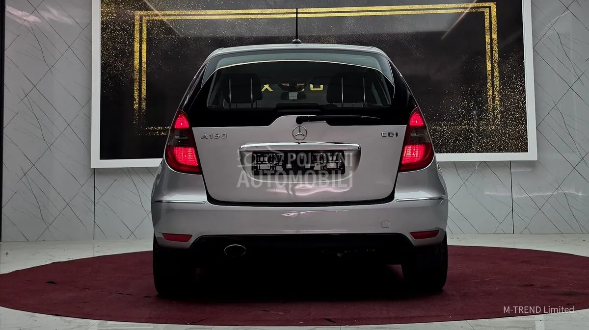 Mercedes-Benz A 160 2012 photo 4