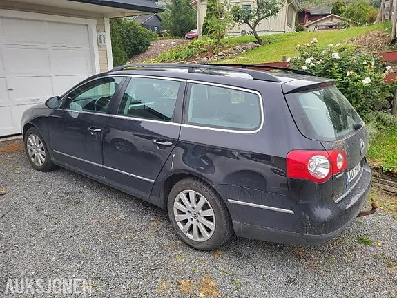 Volkswagen Passat 2010 photo 4