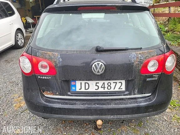 Volkswagen Passat 2010 photo 3