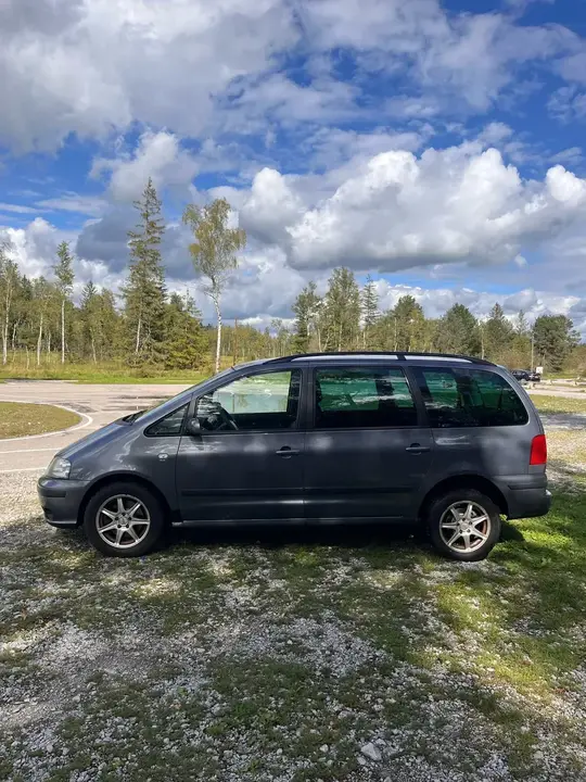 Seat Alhambra 2009 photo 3