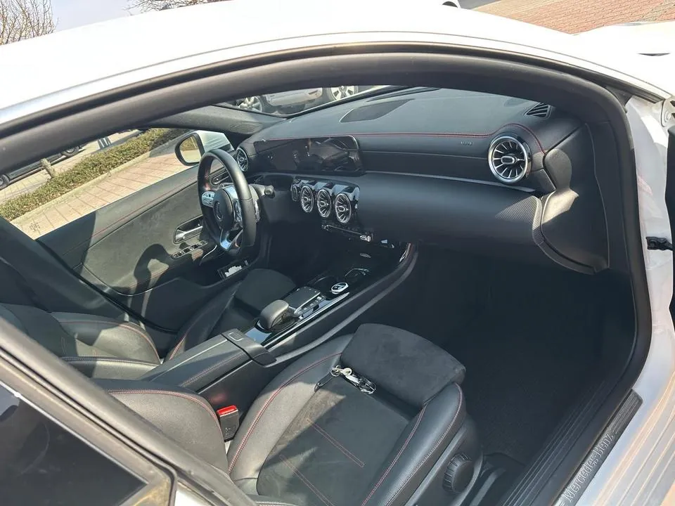 Mercedes-Benz Cla200