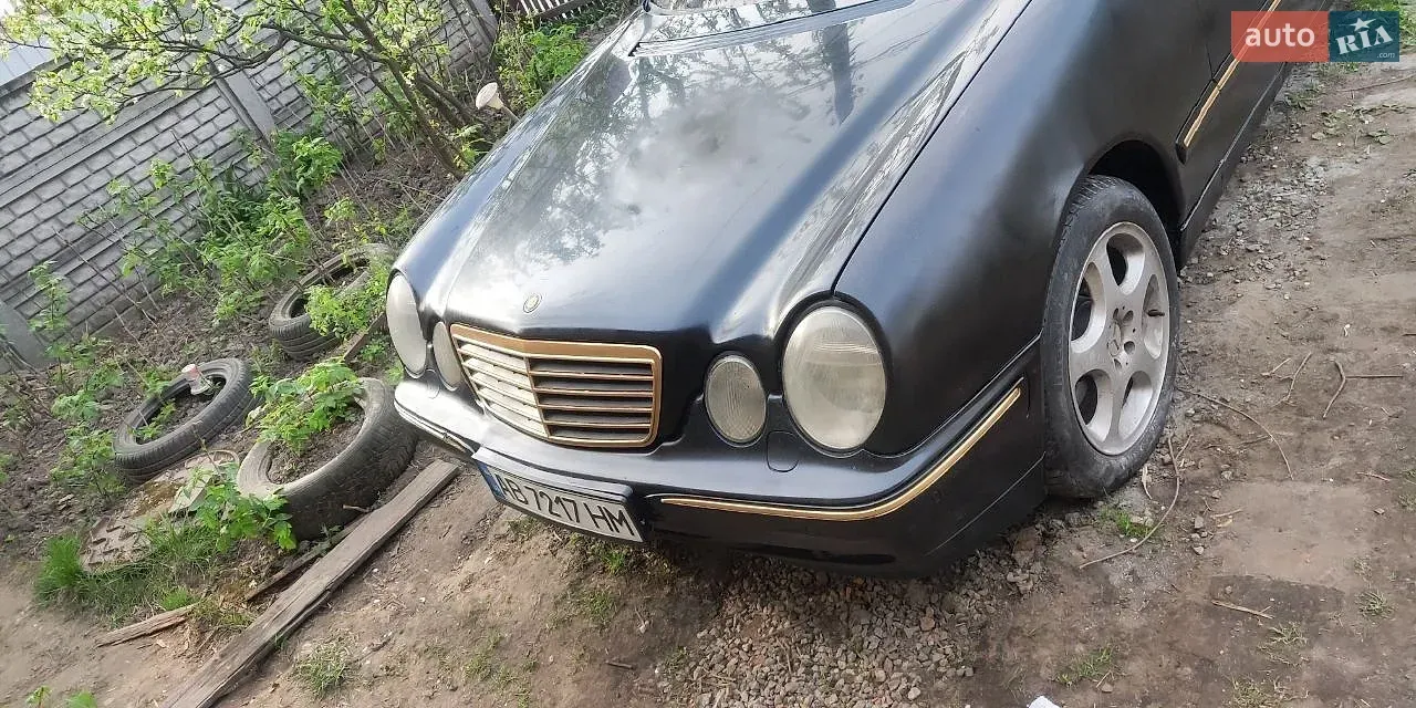 Mercedes-Benz E-Class 2000 photo 2
