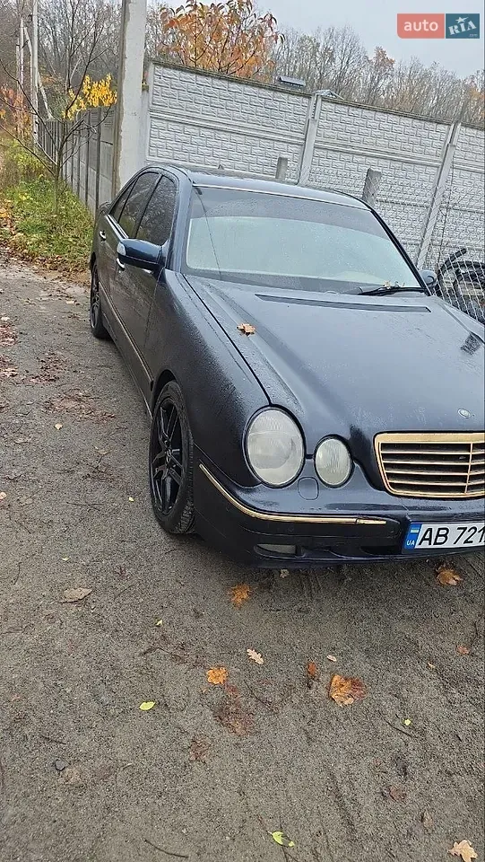 Mercedes-Benz E-Class 2000 photo 5