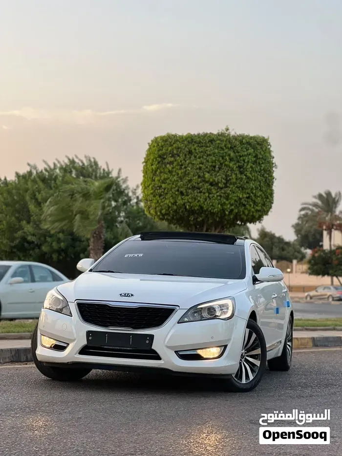 Kia Cadenza 2012 photo 3