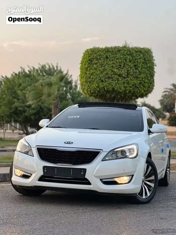 Kia Cadenza 2012 photo 2