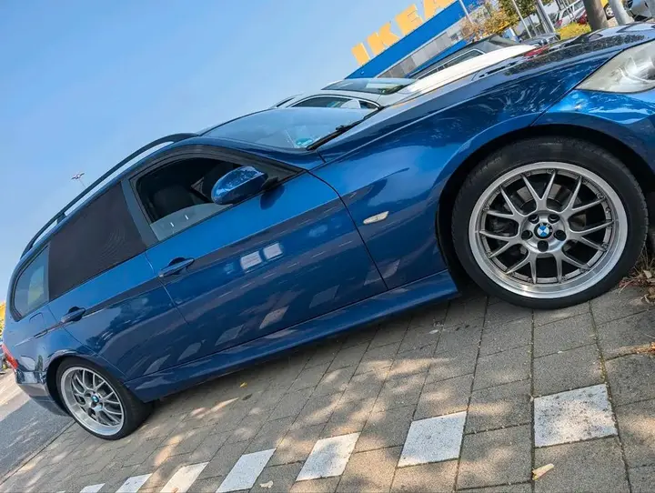 BMW 318I Touring