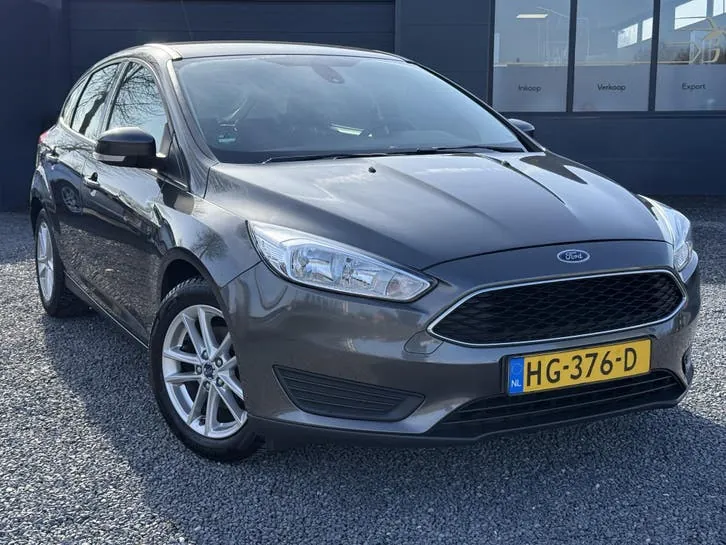 Ford Focus 2016 photo 2