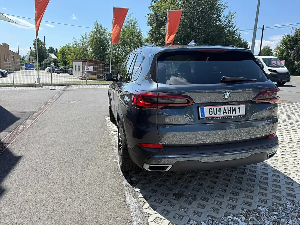 BMW X5 2021 photo 3