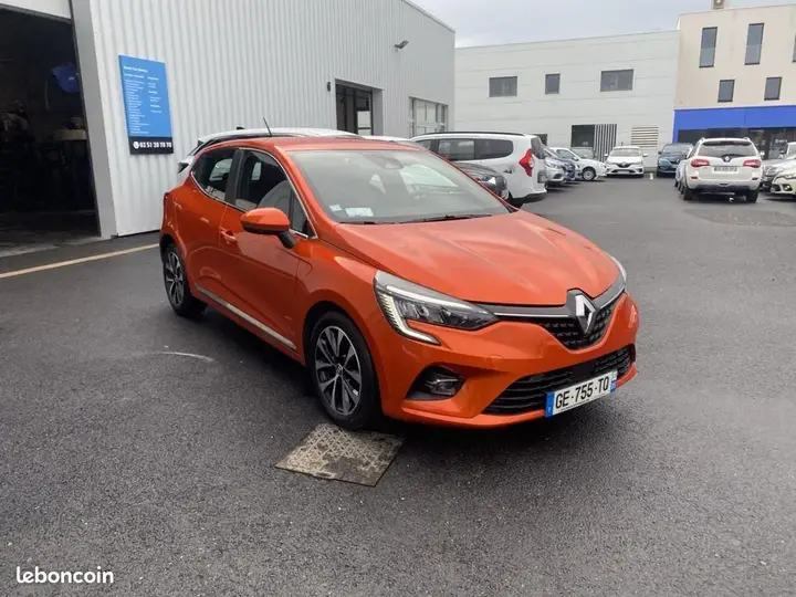 Renault Clio 2021 photo 2