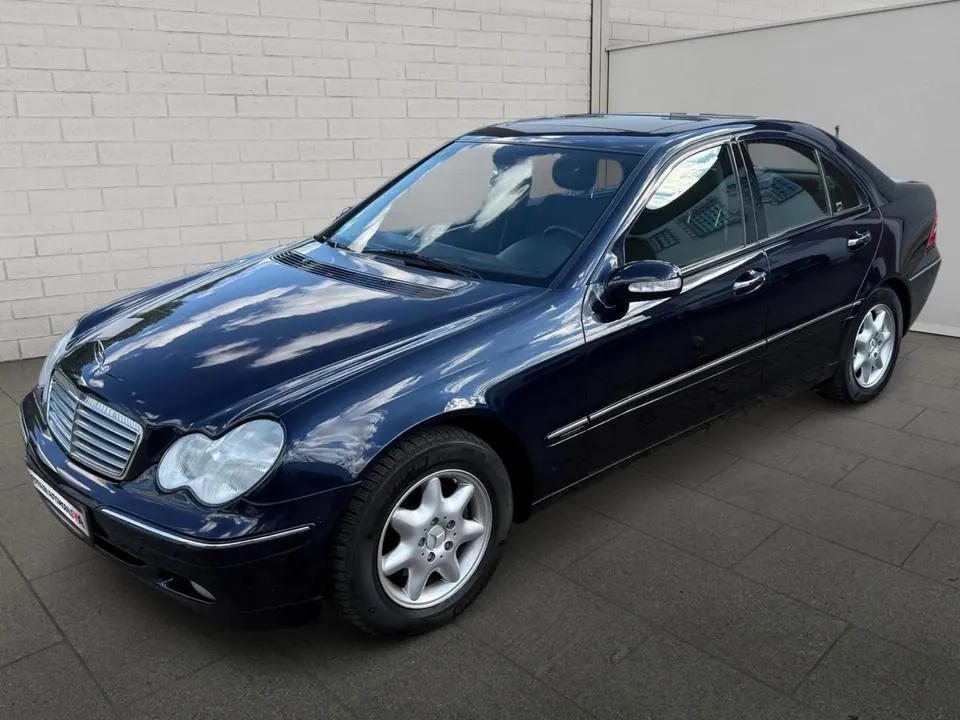 Mercedes-Benz C200