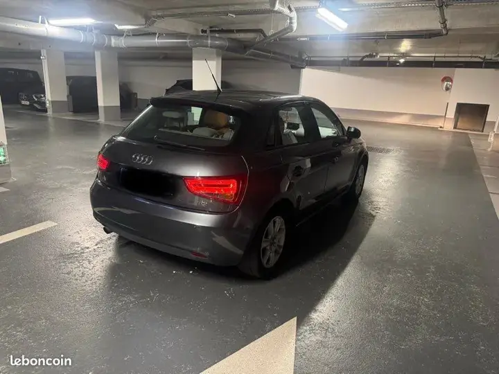 Audi A1 2012 photo 2