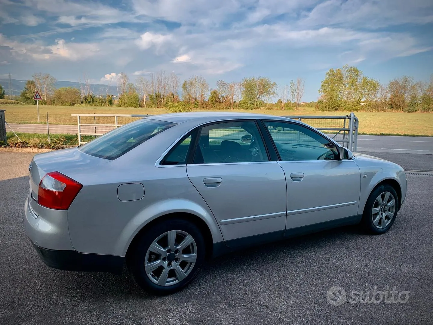 Audi A4 2002 photo 4